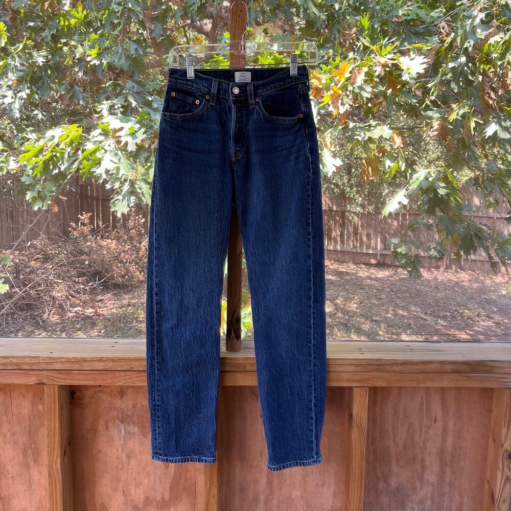 Levi’s 501 Curve Women's Dark Wash Button Fly Jeans Size 27/30